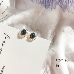 🔸2 for $15🔸Earrings